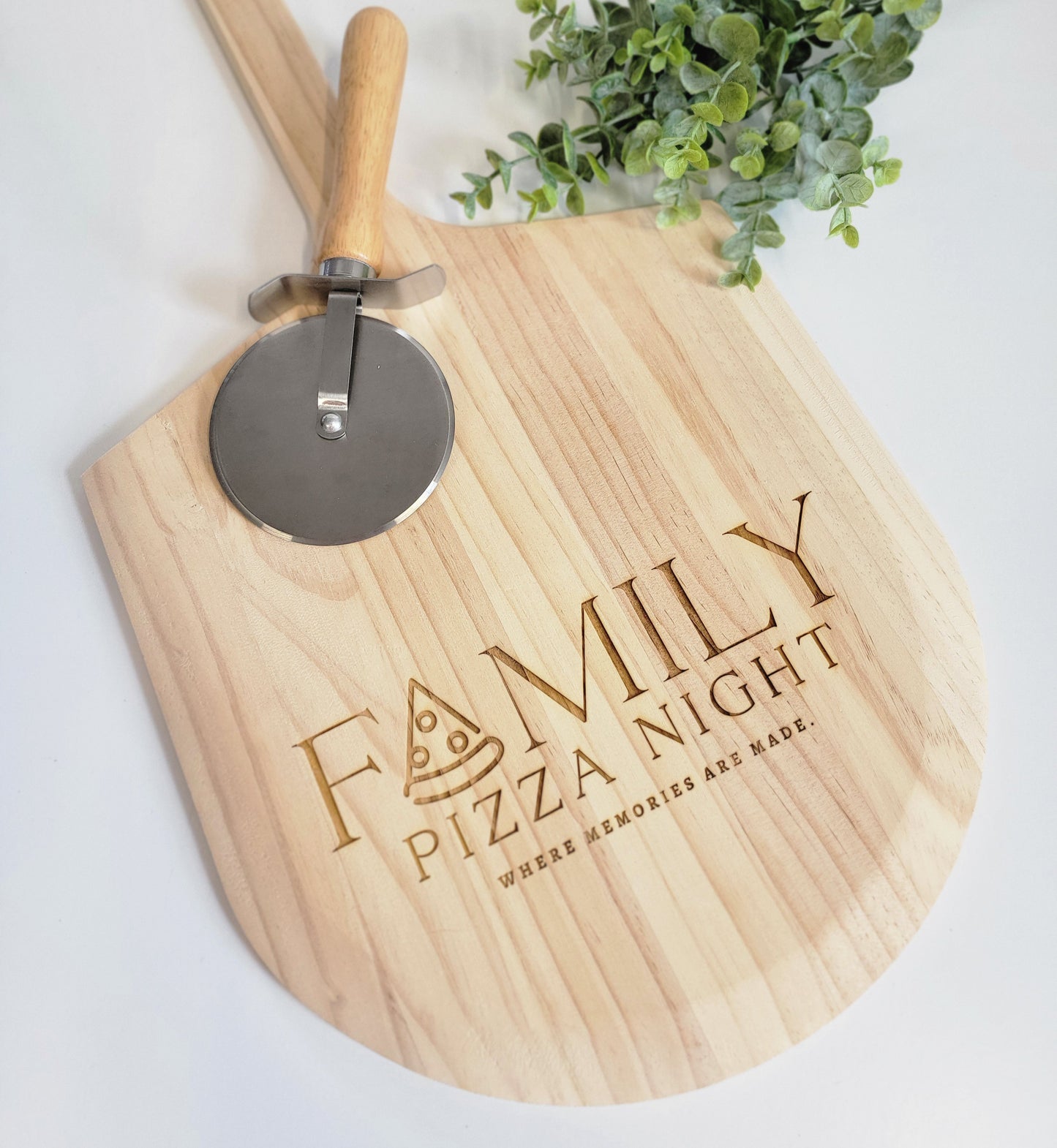 Family Night Pizza Peel With Optional Pizza Cutter