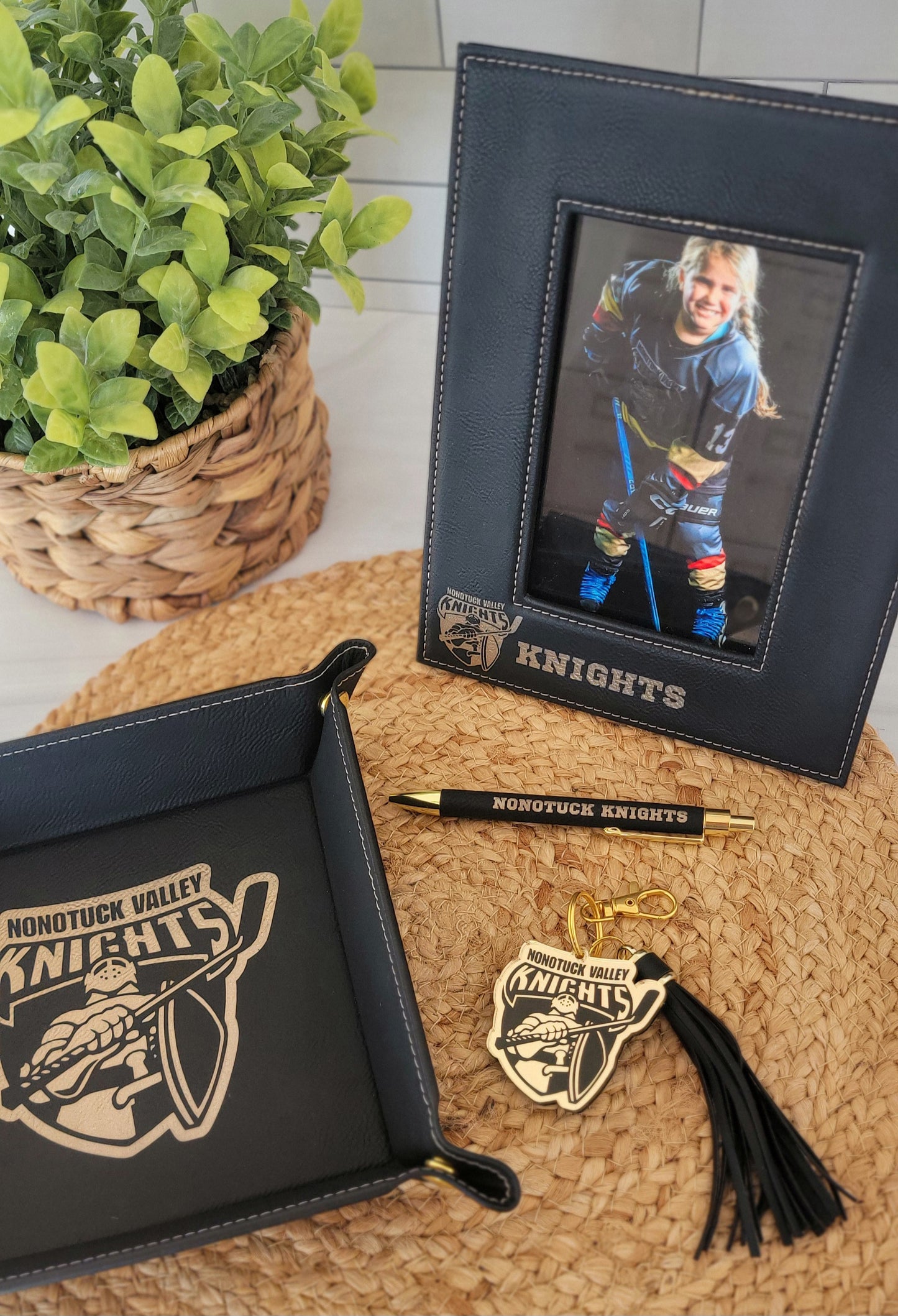 Nonotuck Knights Keychain