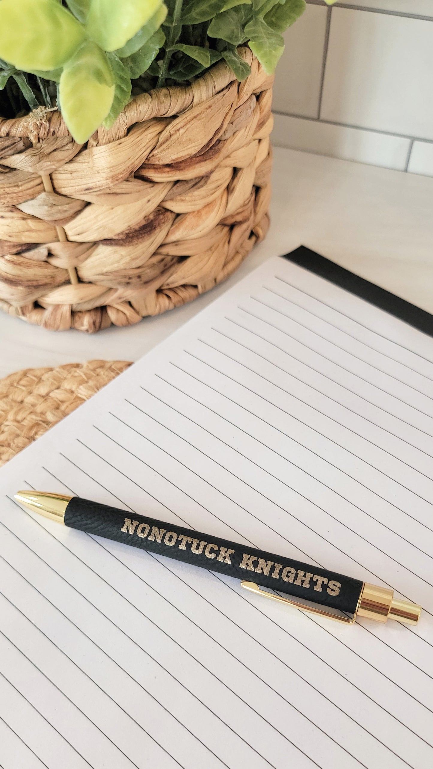 Nonotuck Knights Pen