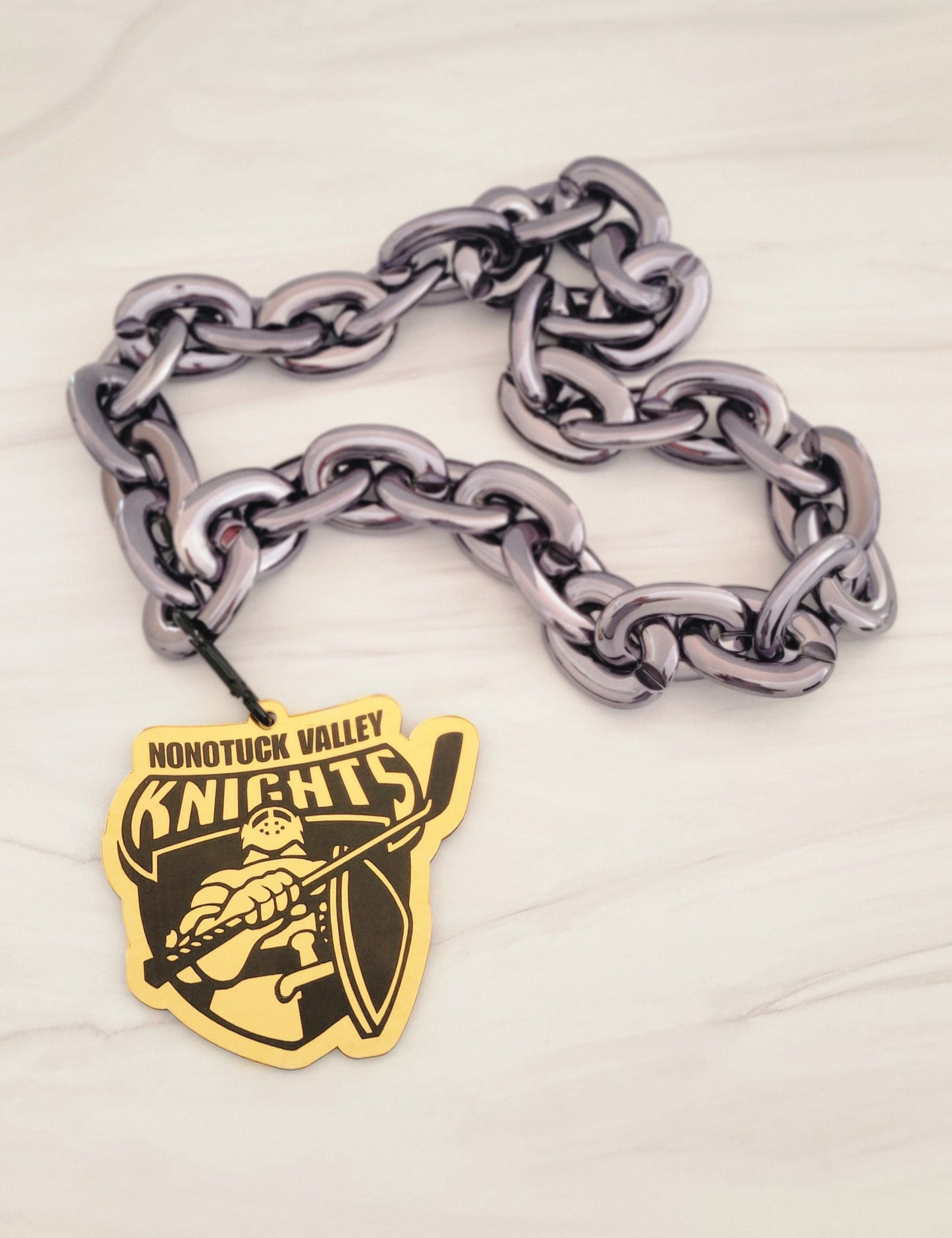 Nonotuck Knights Oversized Fan Chain