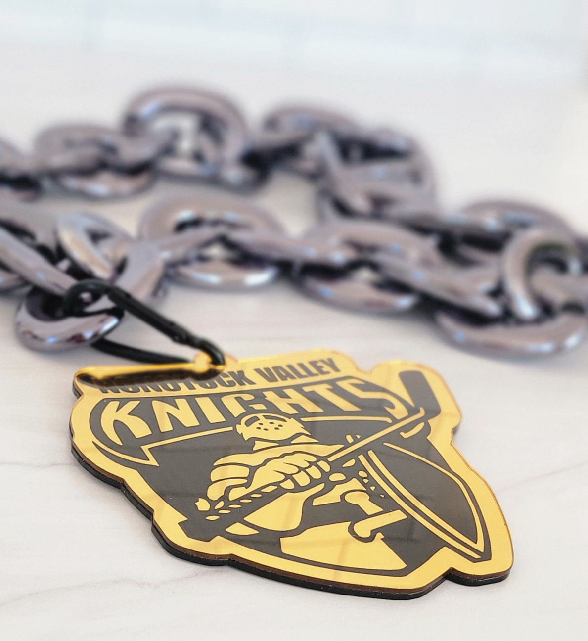 Nonotuck Knights Oversized Fan Chain